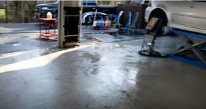 How to Clean the Garage Floor